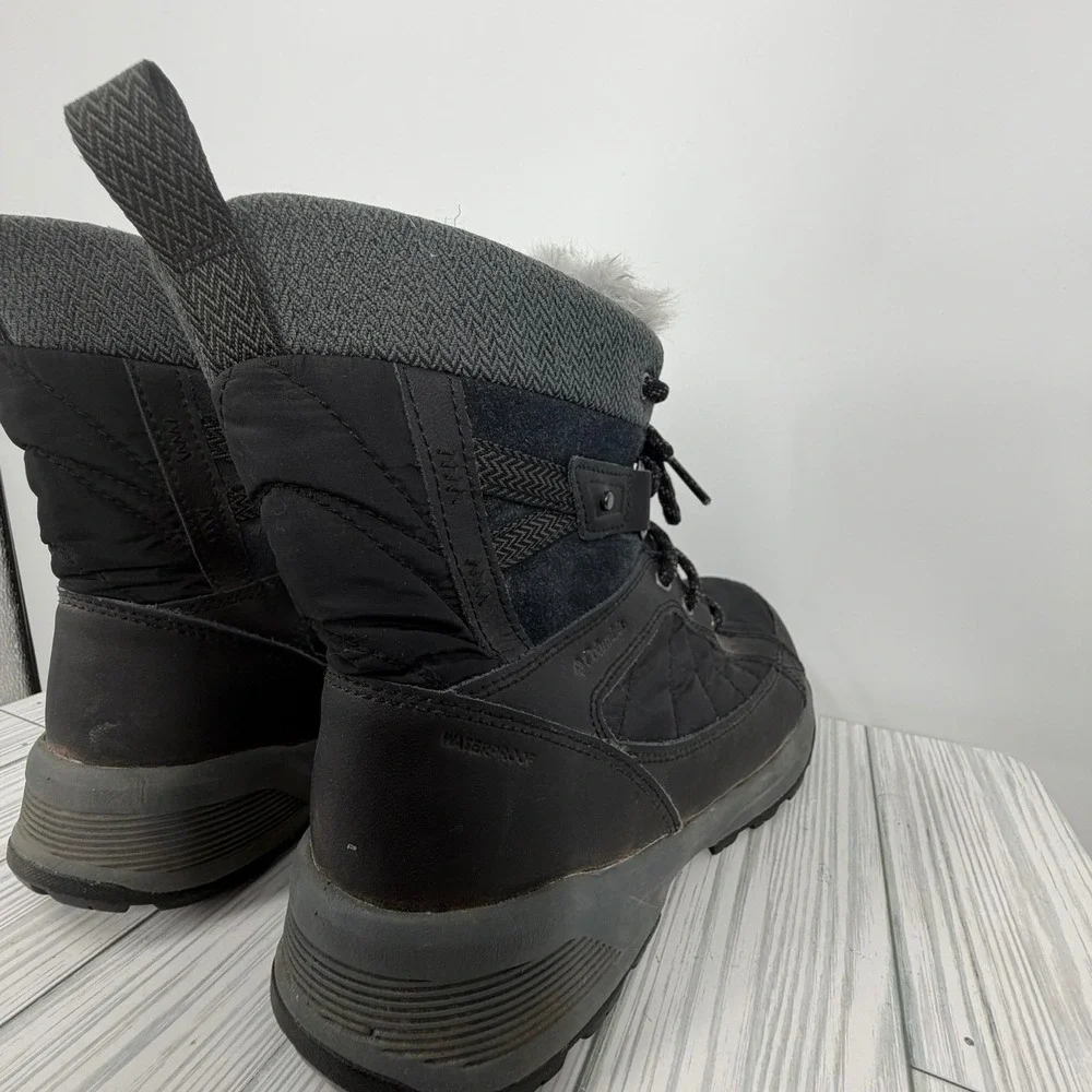 Columbia Meadows Shorty Omni-Heat Black Waterproof Winter Snow Boots‎ Women's 9